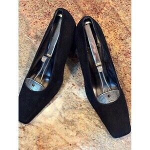 Versani Women 8B Black Suede w/shoe tree included. Excellent. Luxury Minimalist
